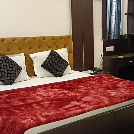 Hotel Shree Kanta 구르가온 외부 사진
