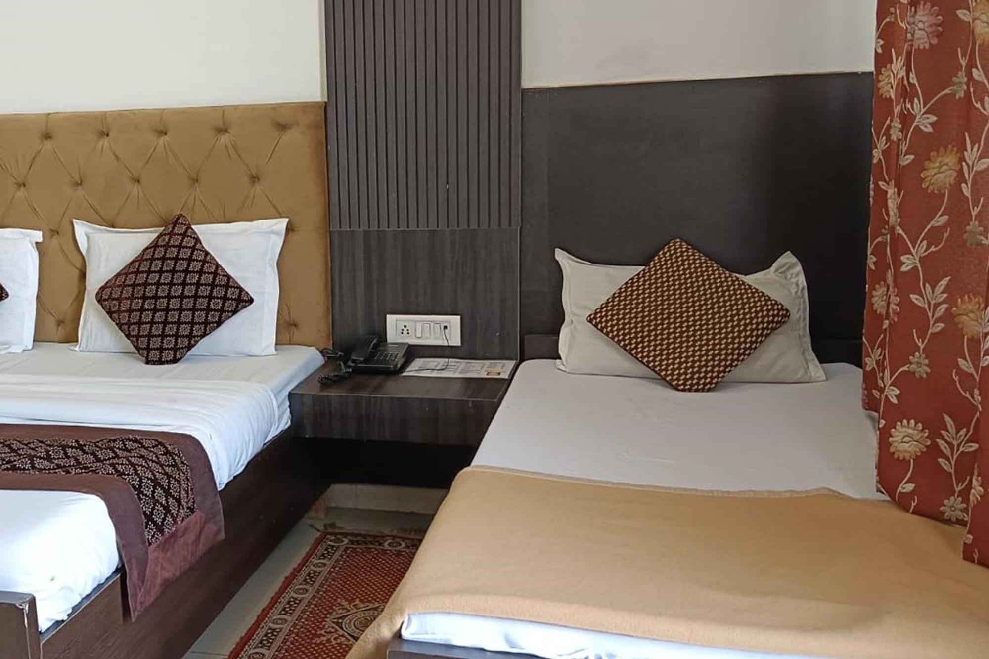 Hotel Shree Kanta 구르가온 외부 사진
