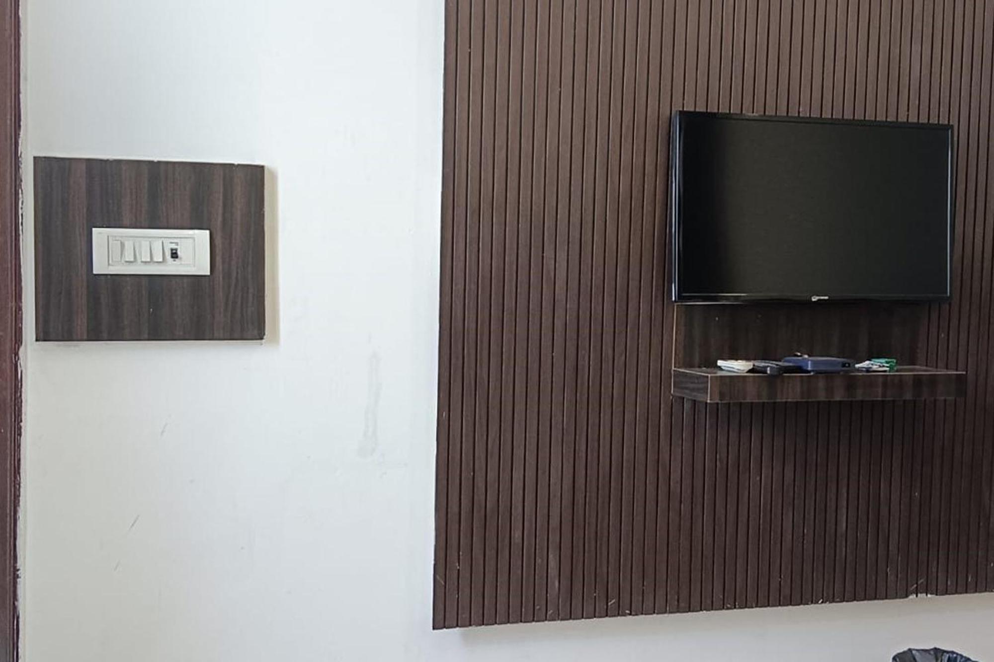 Hotel Shree Kanta 구르가온 외부 사진
