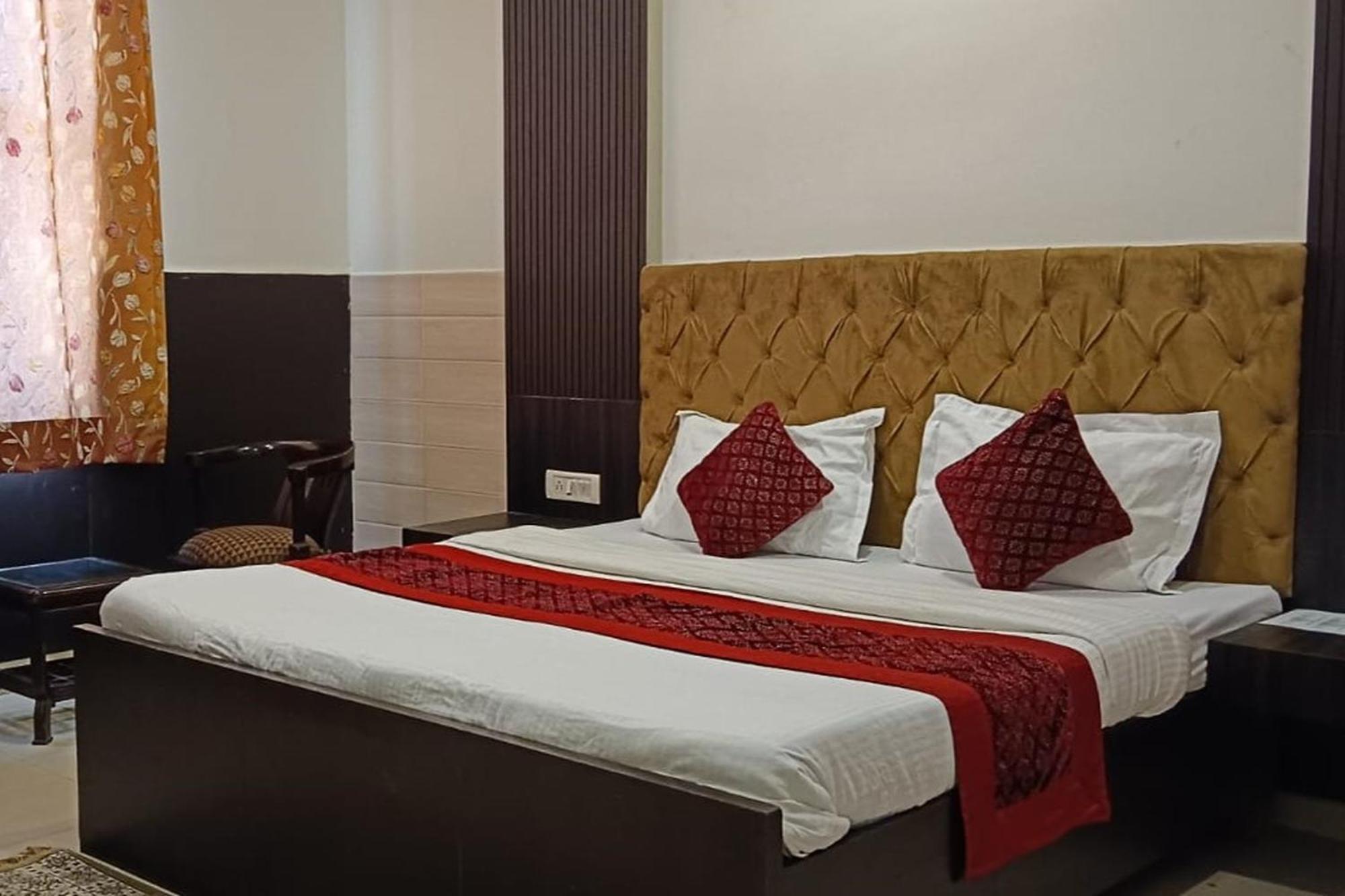 Hotel Shree Kanta 구르가온 외부 사진