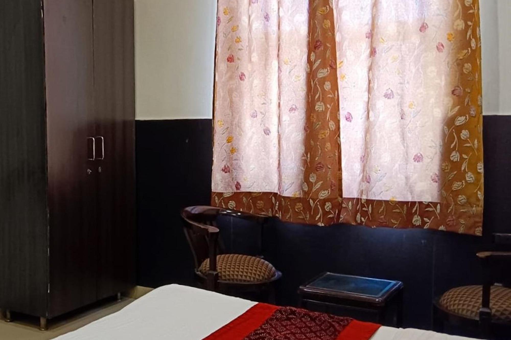Hotel Shree Kanta 구르가온 외부 사진
