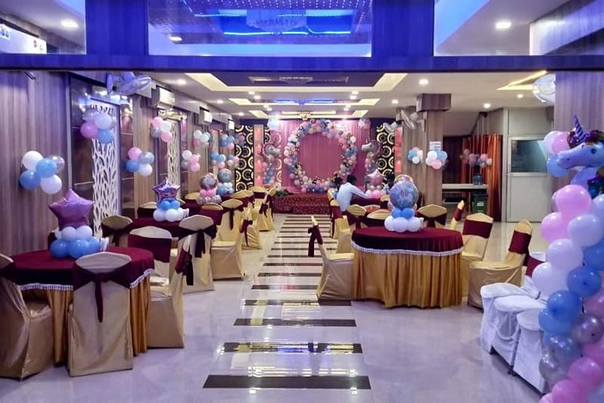Hotel Shree Kanta 구르가온 외부 사진