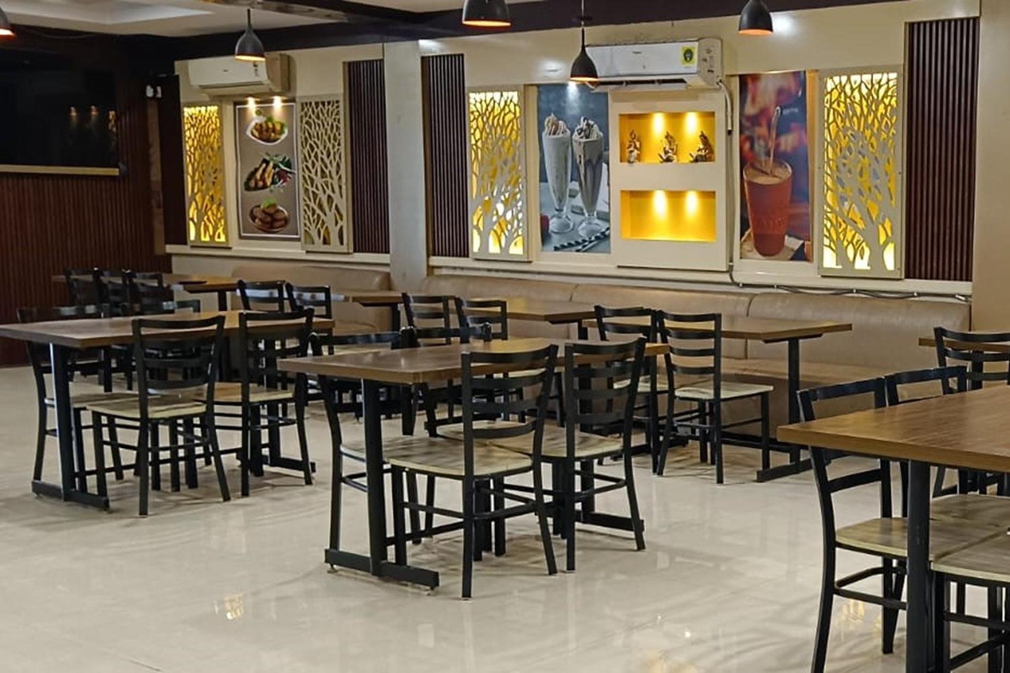 Hotel Shree Kanta 구르가온 외부 사진